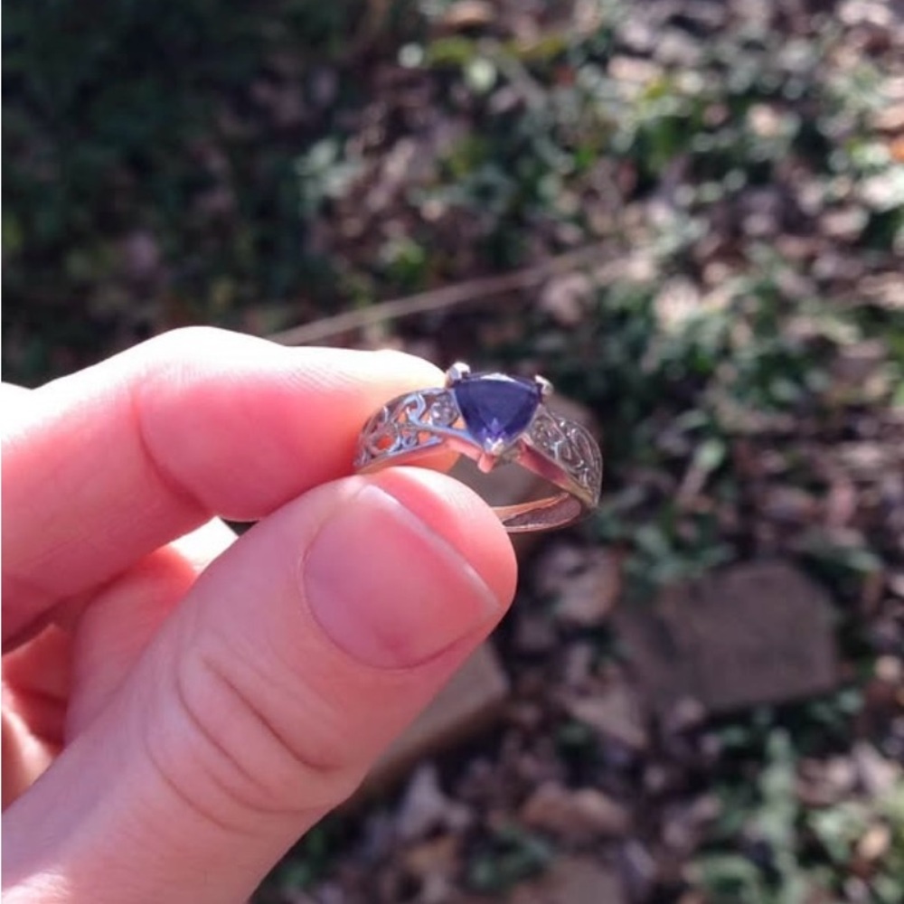 14K White Gold and Amethyst Ring